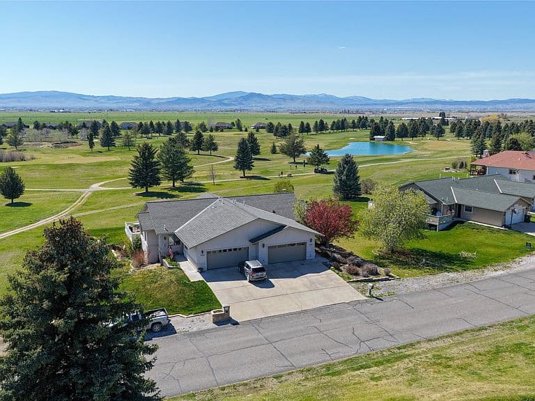 4126 Fox Ridge Dr photo 1