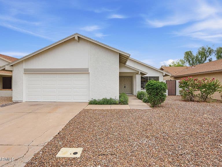2439 W KIOWA Avenue photo 4