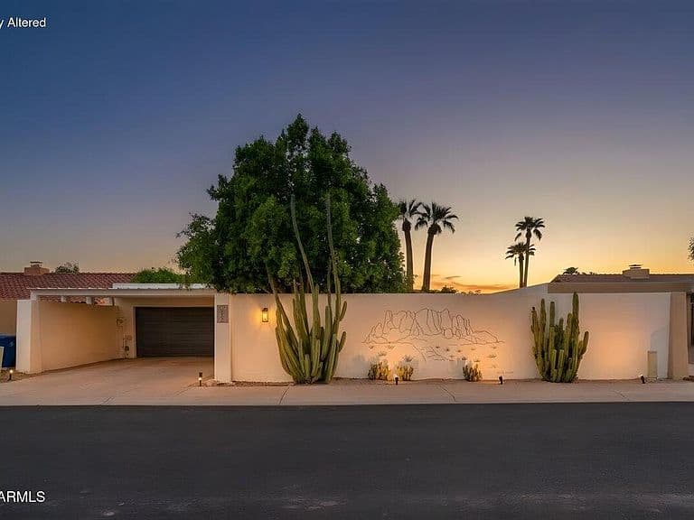 2018 E BALBOA Drive photo 2