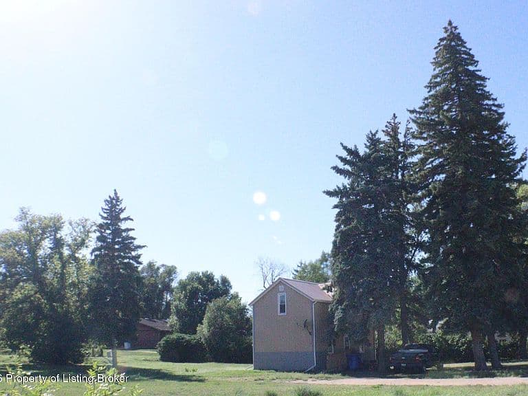 205 Highway 200 photo 1
