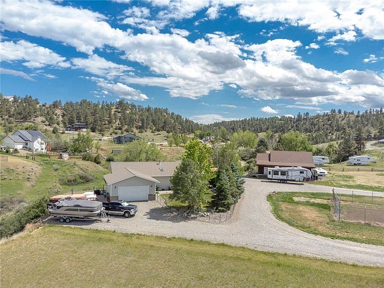 1301 Whispering Pines Dr photo 5