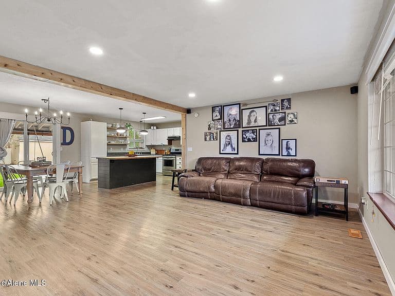 2675 N Sparrow Loop photo 4