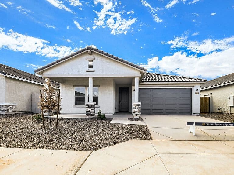 36925 W Nina St photo 2