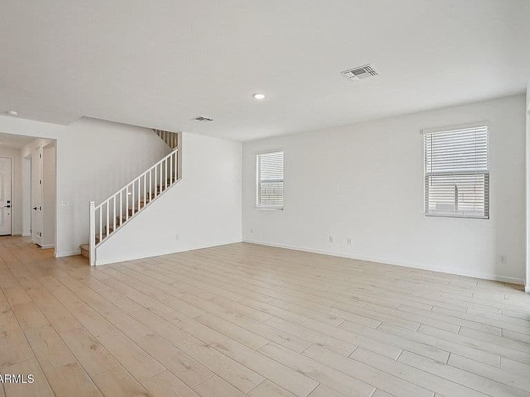 37710 W NINA Street photo 5