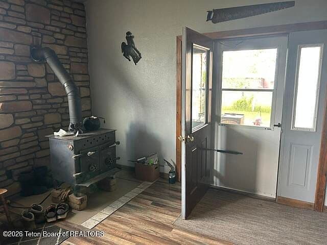 444 Lincoln Ln photo 1