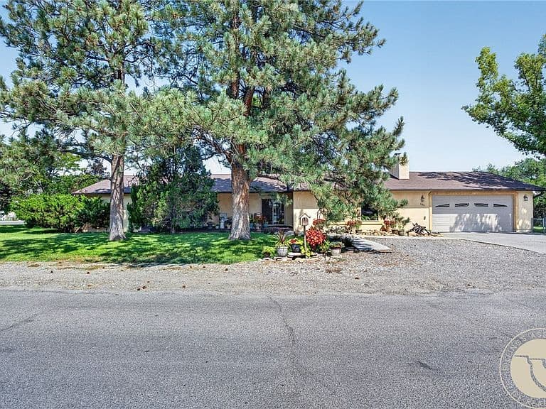 405 Crow Ln photo 1