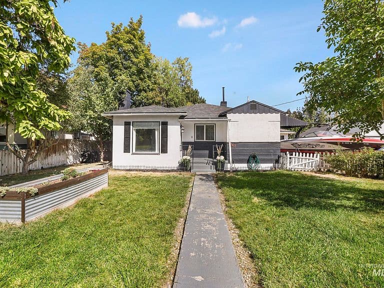 767 Shoup Ave photo 3