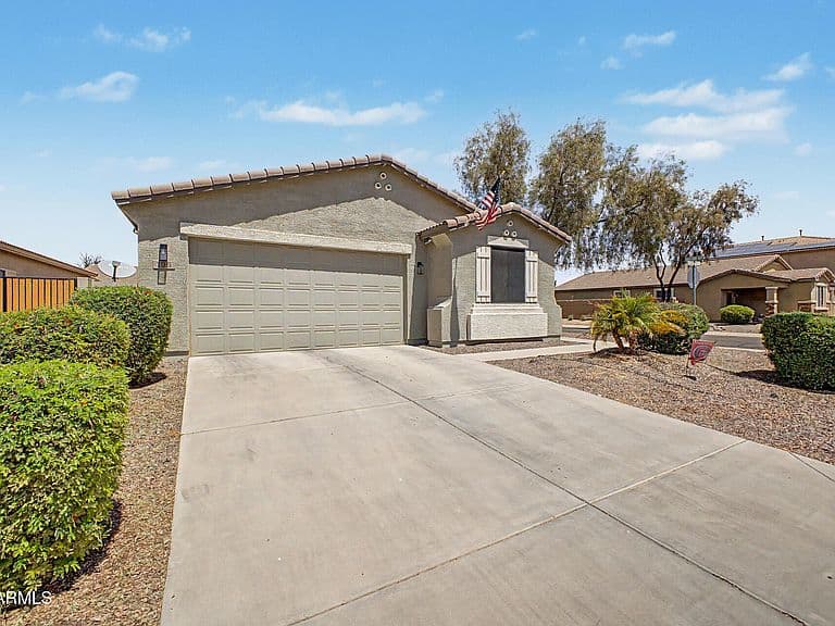 196 E GOLD DUST Way photo 4