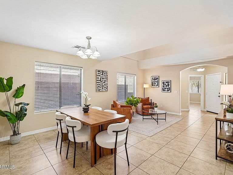 9835 W Salter Drive photo 4