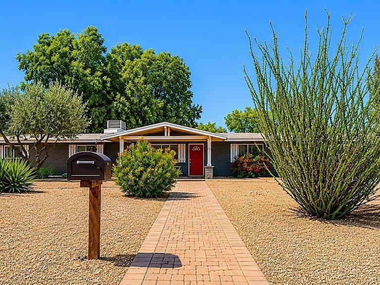 7116 E JENAN Drive photo 1