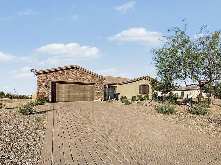 19232 W ECHO Lane photo 5