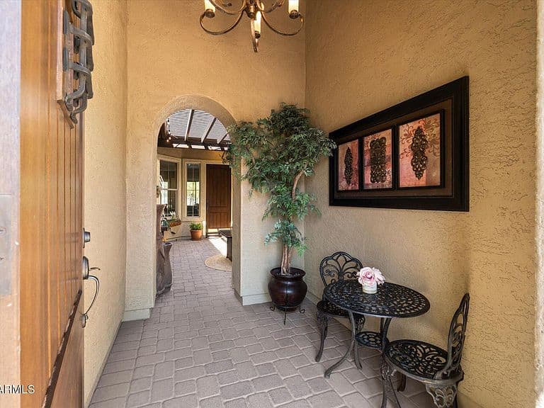 12455 W YELLOW BIRD Lane photo 3