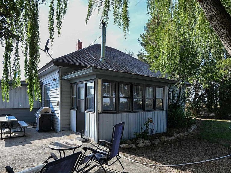 998 Road 10 photo 1