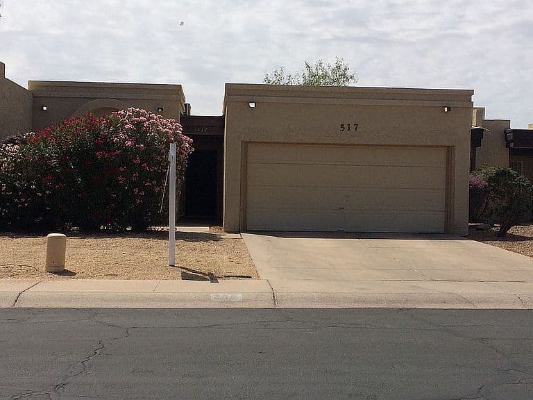517 W Duke Dr photo 1