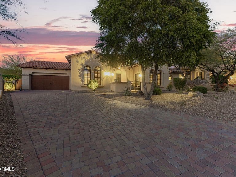 8140 E Vista Canyon St photo 3