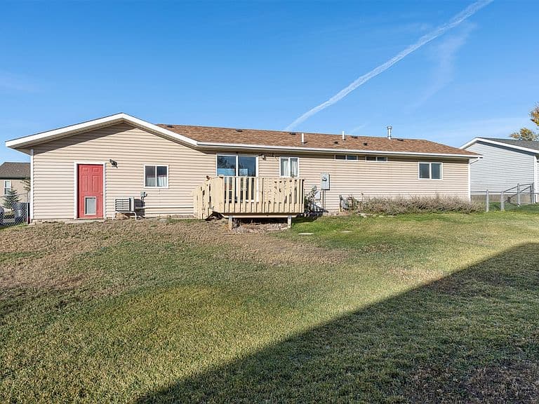 8277 Eagle Dr photo 4