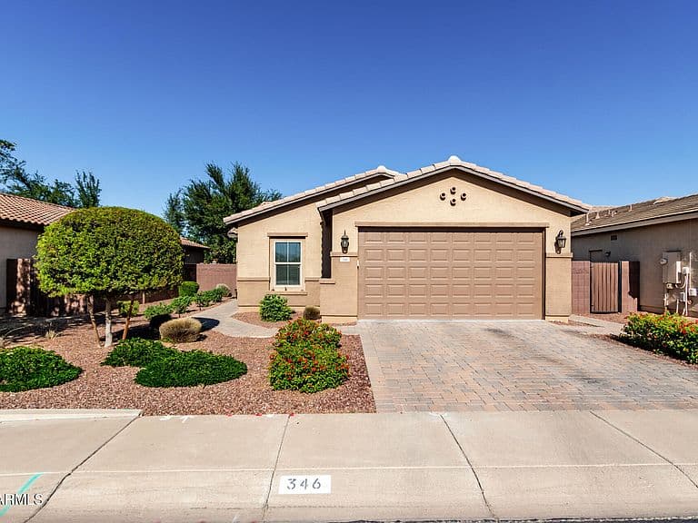 346 W Lyle Ave photo 2