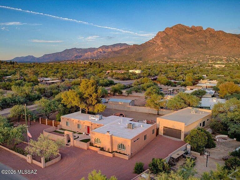 8790 N Morning View Dr photo 2