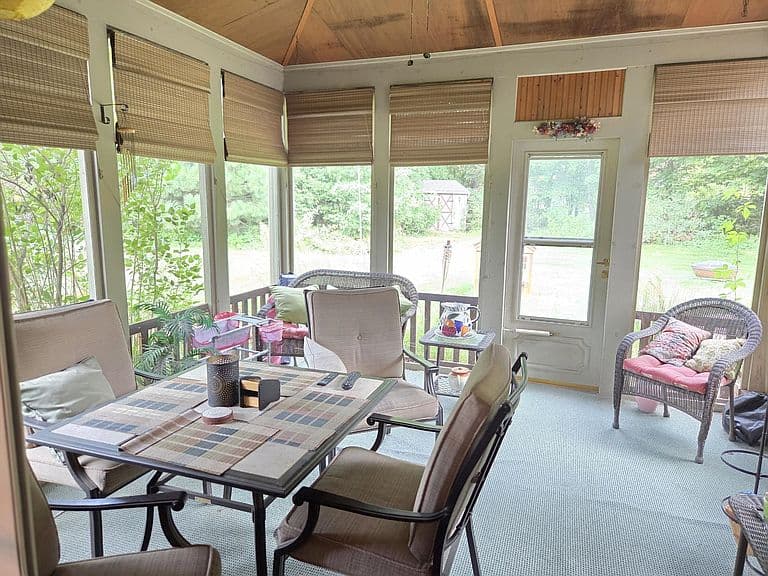 61 Giffin Court photo 5