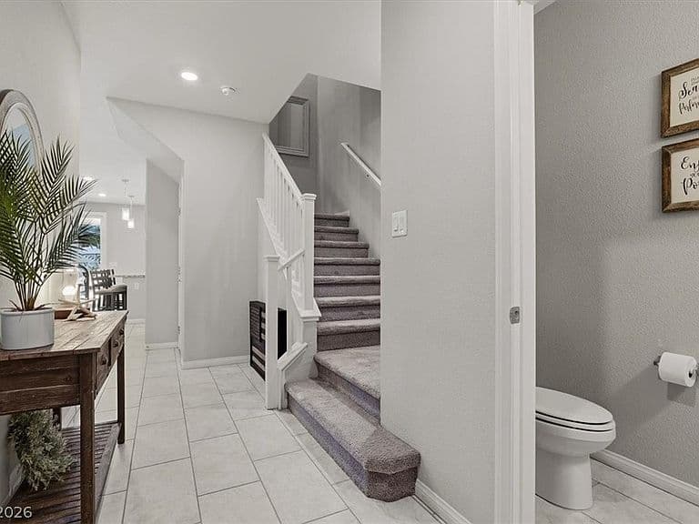 9243 Bluemist Falls St photo 5