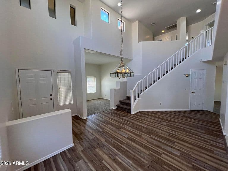 15054 W POLK Street photo 4