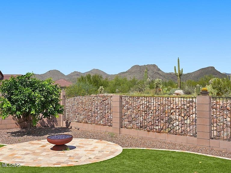 12584 N Sunrise Shadow Dr photo 1