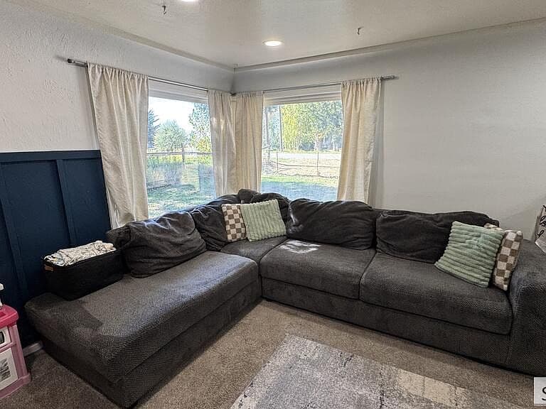 371 N 200 W photo 4