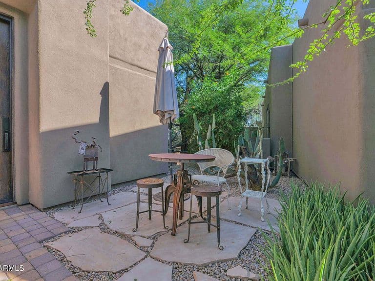 33854 N 74TH Street photo 5