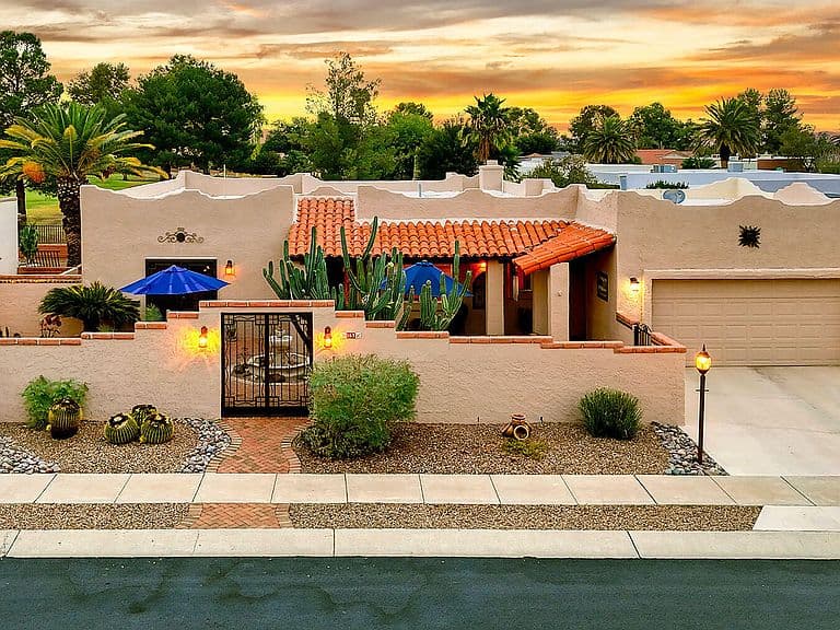 361 E Placita Idilio photo 1