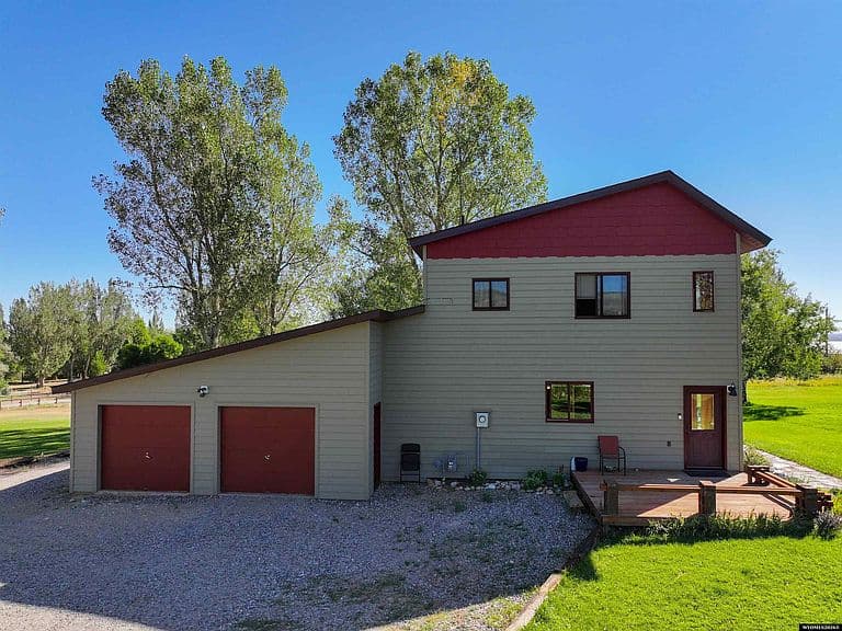 15 Mary Ann Dr photo 5