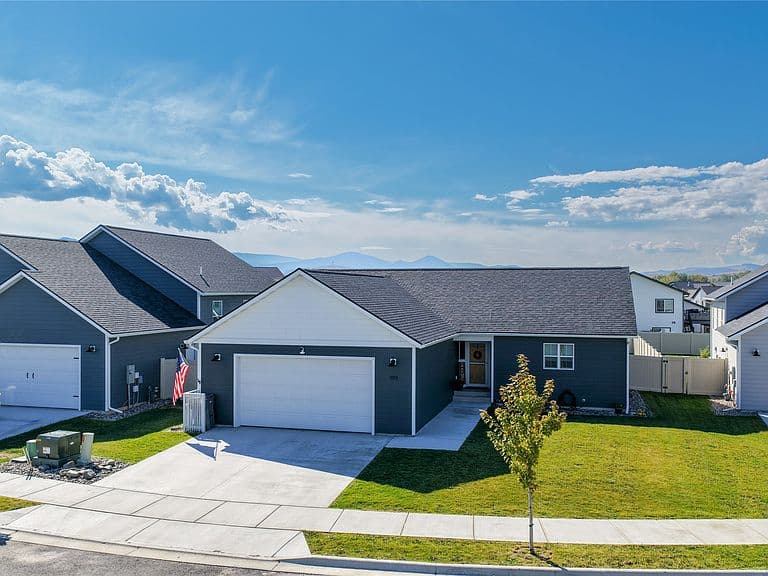 309 Lomond Ct photo 1
