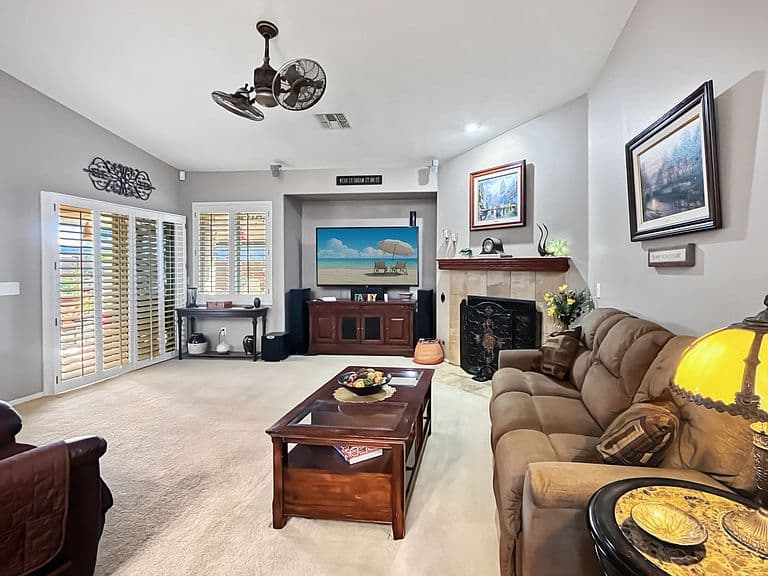 18519 W Onyx Ct photo 4