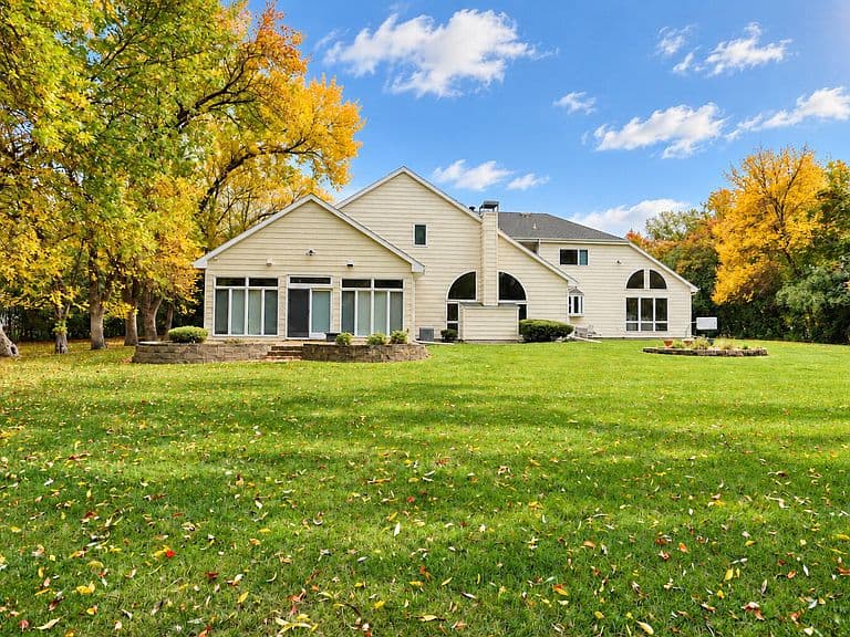 39066 Greenwood Ln photo 3