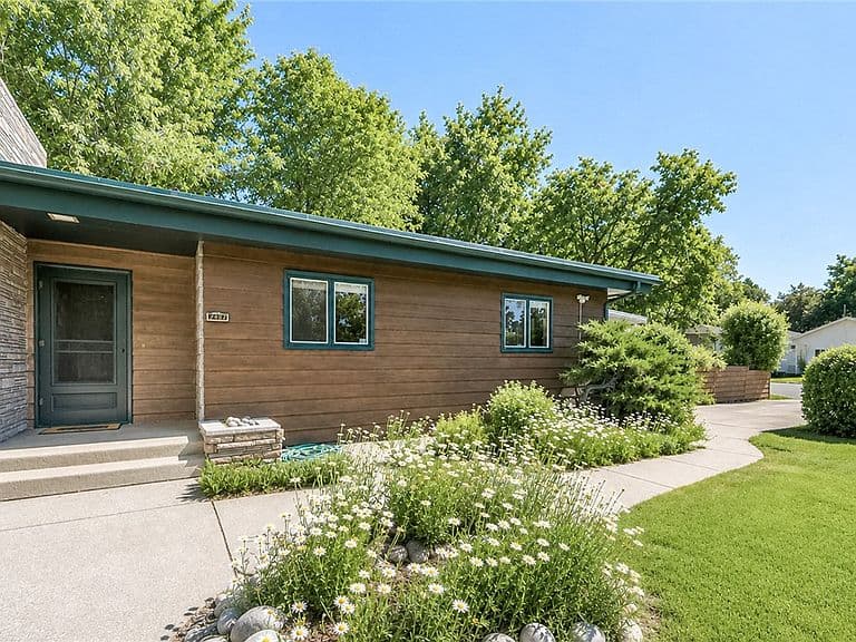 2702 Sunnyview Ln photo 3
