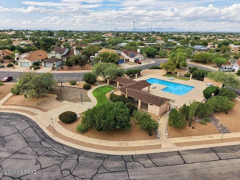 9881 E Sabrena Ln photo 1