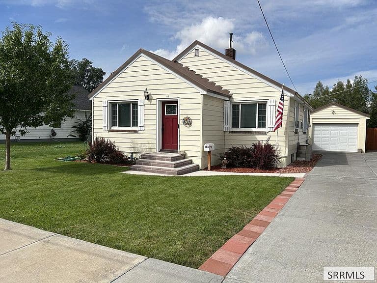 154 N Milton Ave photo 1