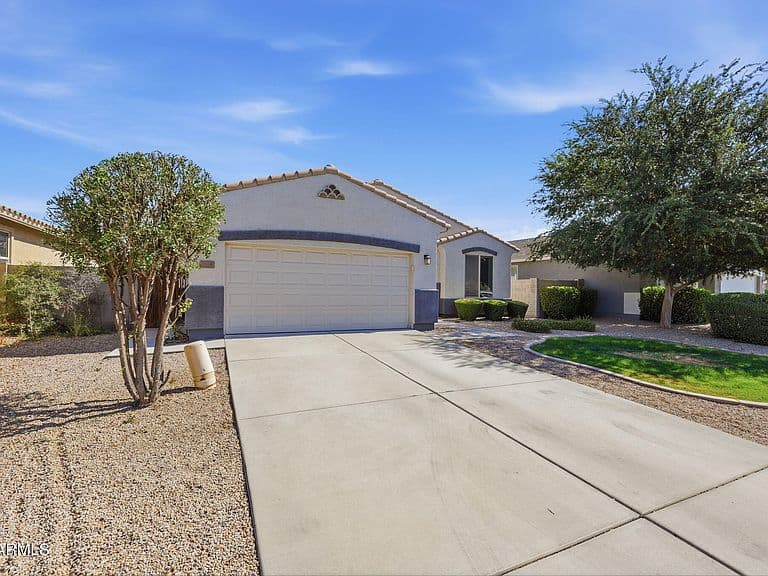 1630 W PAISLEY Drive photo 2