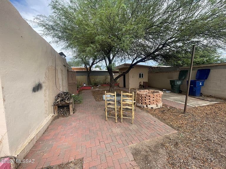 3819 S Lundy Ave photo 3