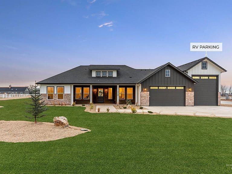 7786 Minam Dr photo 3
