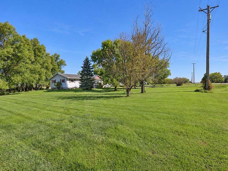 3615 E Melgaard Rd photo 5