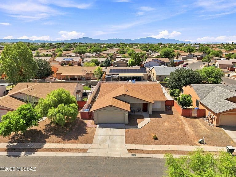 10126 E Rainbow Meadow Dr photo 2