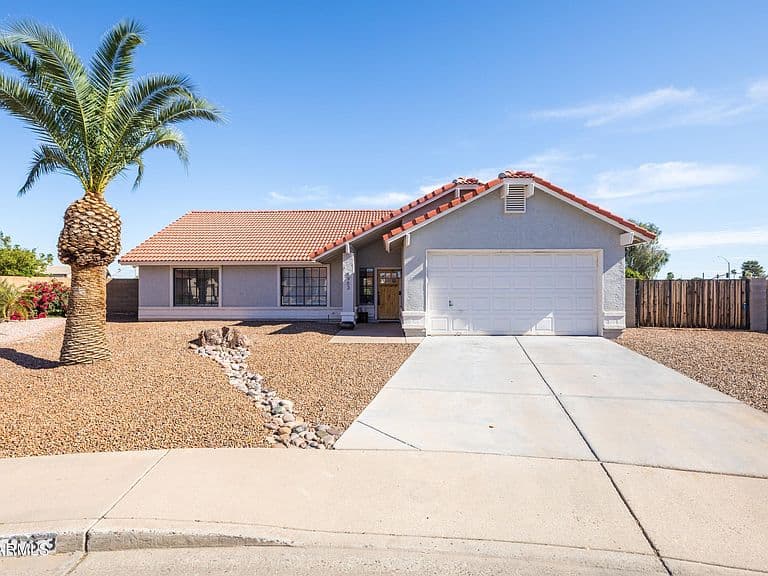 5963 E Enrose Cir photo 2