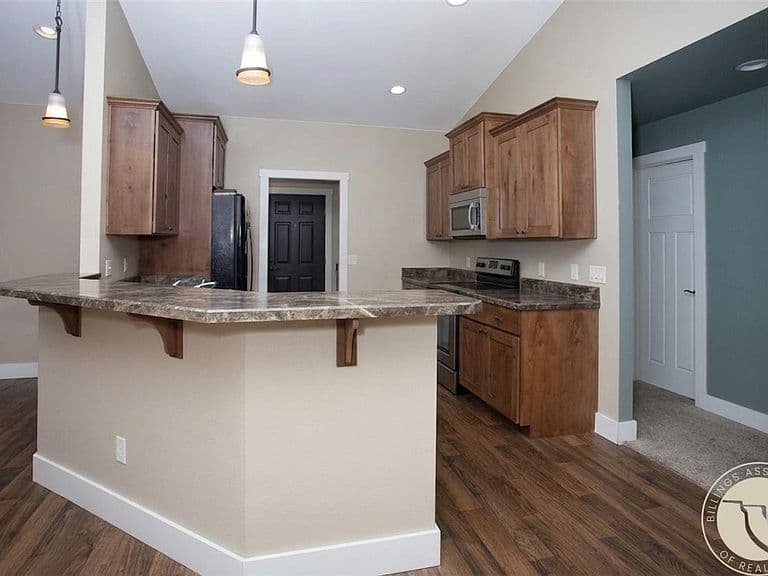 5606 Xb Rd photo 4