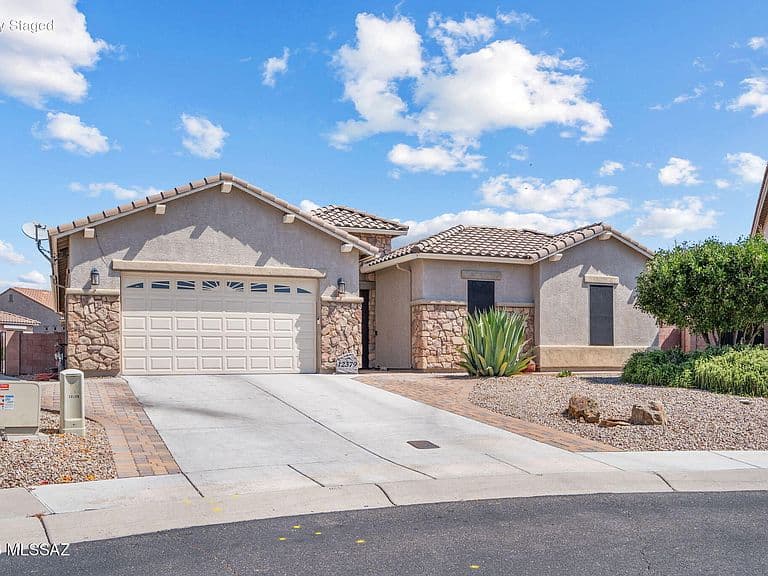 12379 N Pathfinder Dr photo 1
