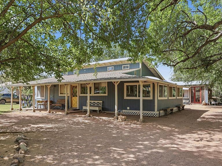 342 E Windy Way photo 1