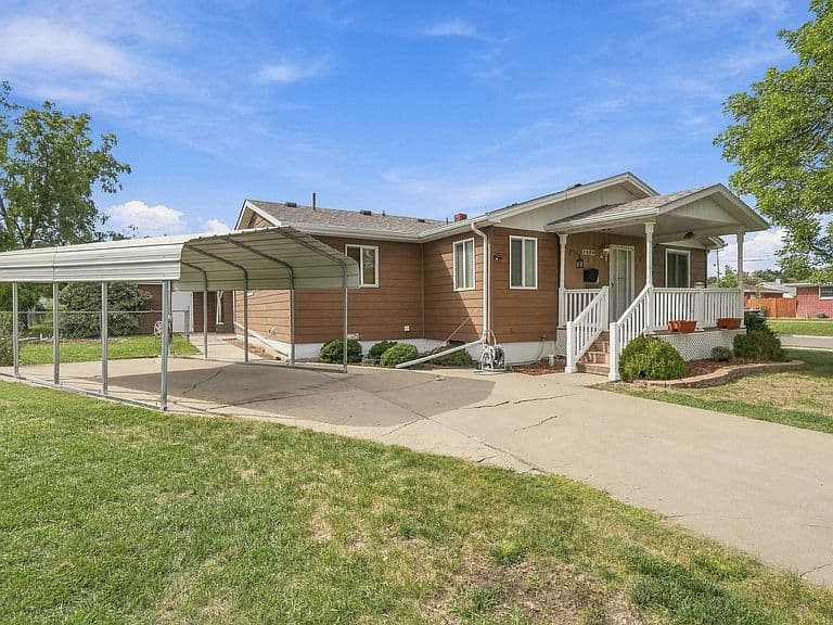 2209 Michigan Ave photo 1