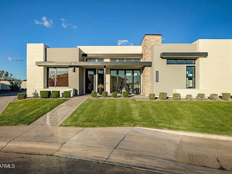 3964 E PENEDES Drive photo 1