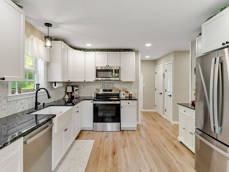 1419 Cambridge Road photo 4