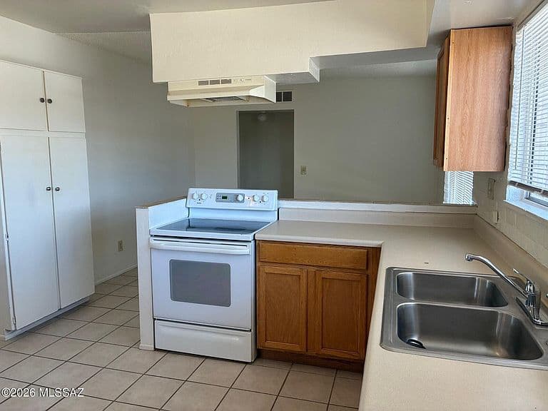 9552 E Irene St photo 4