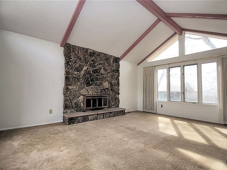 3210 Durland Dr photo 4